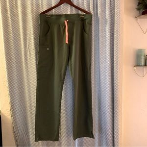 NWT Figs Miss Kade Cargo Scrub Pants Large Tall